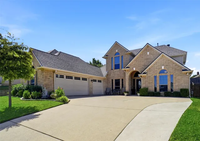 Photo 1 of Single family home for sale at 7337 Lake Rock Dr, Fort Worth, TX 76179 | MLS# 21354116 | Listing updated on 2026-09-10