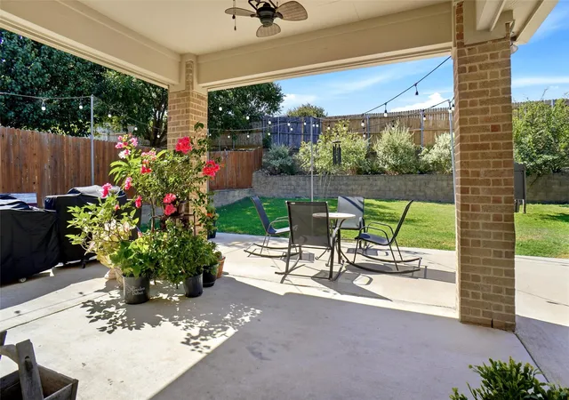 Photo 2 of Single family home for sale at 7337 Lake Rock Dr, Fort Worth, TX 76179 | MLS# 21354116 | Listing updated on 2026-09-10