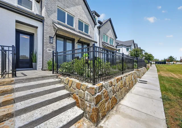 Photo 2 of Sale Pending at 2205 Wayfield Ln, Aledo, TX 76008 | MLS# 21359744 | Listing updated on 2026-09-29