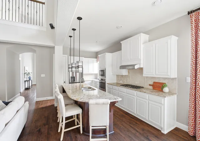 Photo 3 of Single family home for sale at 2724 Piersall Dr, Mc Kinney, TX 75072 | MLS# 21351331 | Listing updated on 2026-09-12