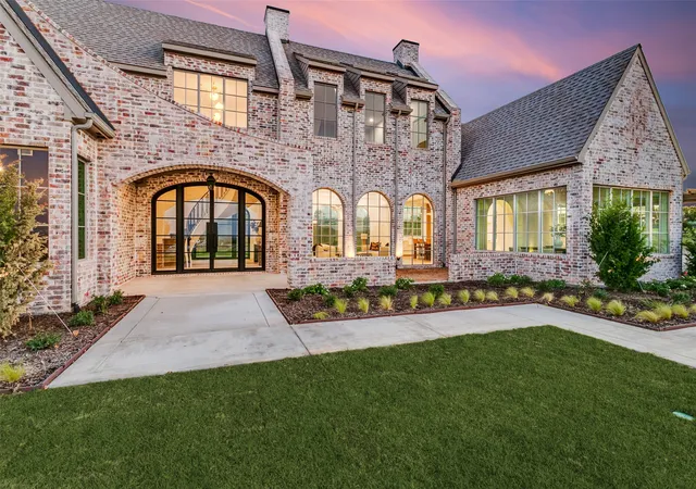 Photo 2 of Single family home for sale at 994 San Jacinto Dr, Aledo, TX 76008 | MLS# 21359347 | Listing updated on 2026-09-14