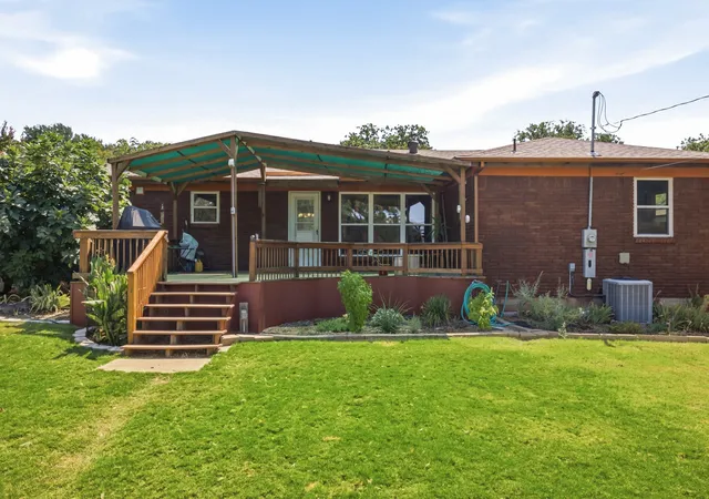 Photo 35 of Single family home for sale at 612 Oakwood Dr, Euless, TX 76040 | MLS# 21356740 | Listing updated on 2026-09-11
