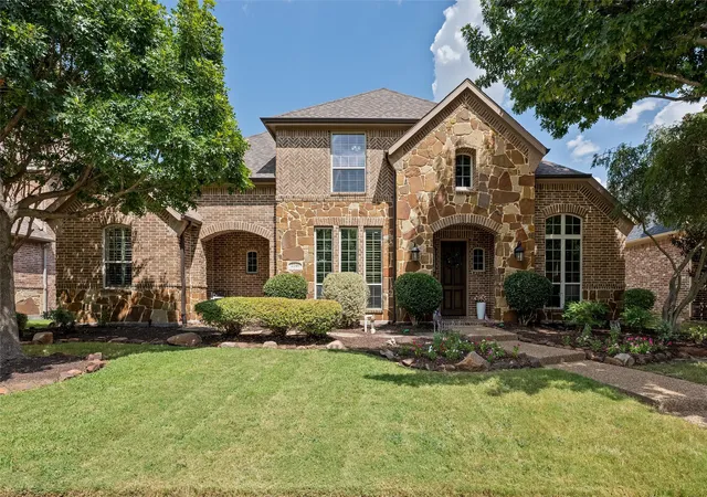 Photo 2 of Single family home for sale at 2346 Boxwood Dr, Allen, TX 75013 | MLS# 21359343 | Listing updated on 2026-09-12