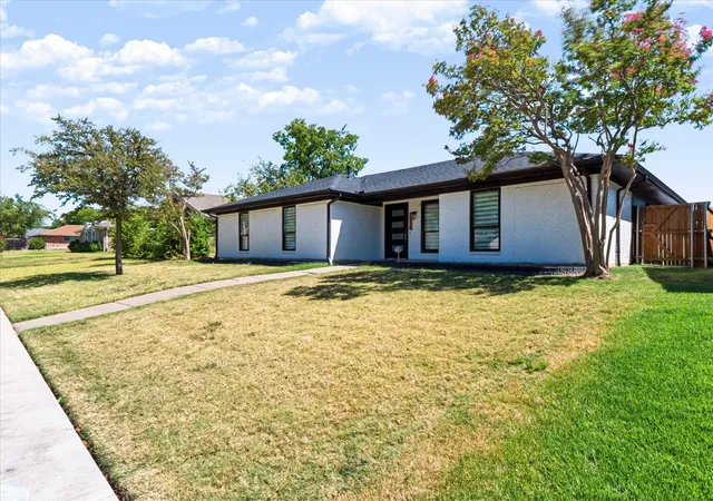 Photo 3 of Single family home for sale at 2216 Stonebrook Dr, Carrollton, TX 75007 | MLS# 21358908 | Listing updated on 2026-09-11