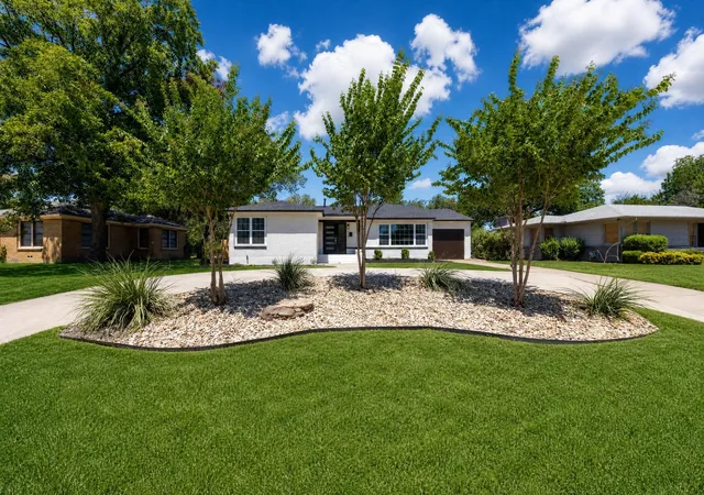 Photo 1 of Single family home for sale at 3558 South Dr, Fort Worth, TX 76109 | MLS# 21359944 | Listing updated on 2026-09-09