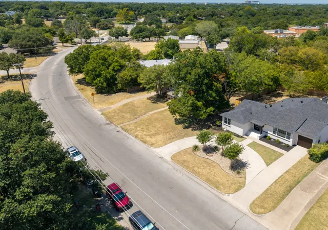 Photo 30 of Single family home for sale at 3558 South Dr, Fort Worth, TX 76109 | MLS# 21359944 | Listing updated on 2026-09-09