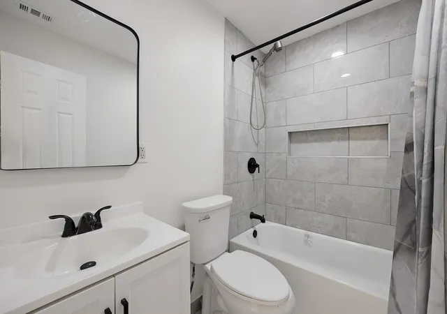 Photo 4 of Single family home for sale at 1840 Portland Ave, Fort Worth, TX 76102 | MLS# 21356081 | Listing updated on 2026-09-10