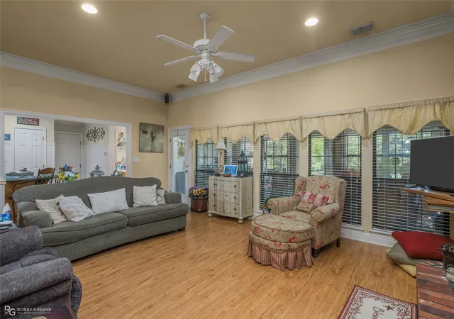 Photo 3 of Single family home for sale at 3746 Mallard Bay Cir, Shreveport, LA 71107 | MLS# 21357868 | Listing updated on 2026-09-09