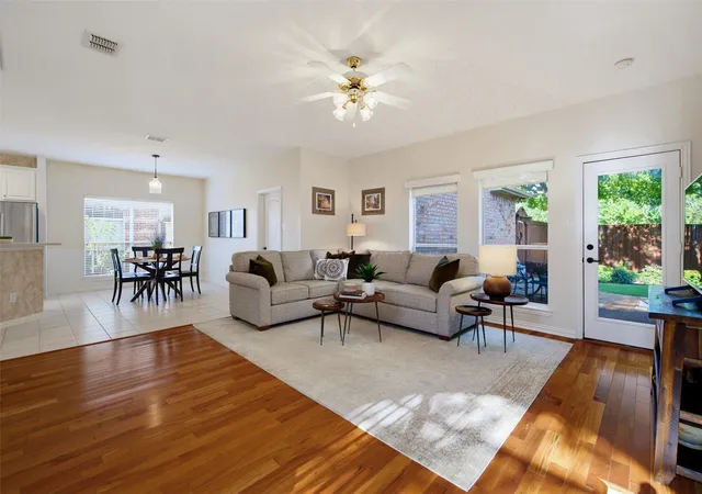 Photo 4 of Single family home for sale at 8017 Ashby Ct, Plano, TX 75025 | MLS# 21357949 | Listing updated on 2026-10-22