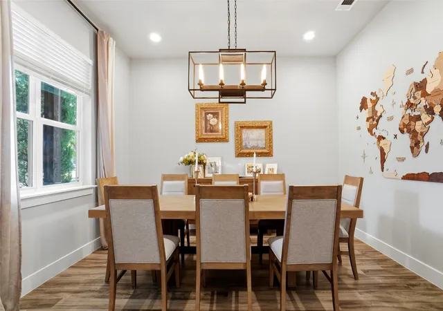 Photo 3 of Single family home for sale at 1300 Worthington St, Grapevine, TX 76051 | MLS# 21358761 | Listing updated on 2026-09-22