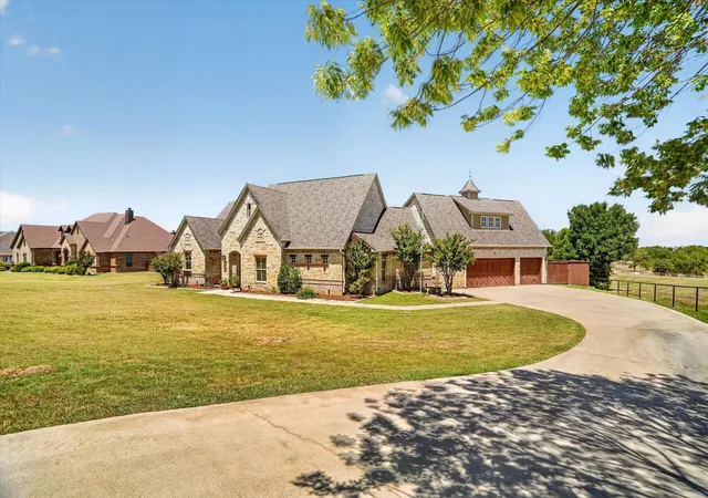 Photo 2 of Single family home for sale at 100 Canyon Ridge Trl, Aledo, TX 76008 | MLS# 21360012 | Listing updated on 2026-09-11
