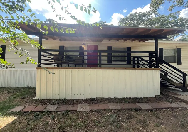 Photo 3 of Manufactured home for sale at 4322 Bradley Ln, Arlington, TX 76017 | MLS# 21356014 | Listing updated on 2026-10-04