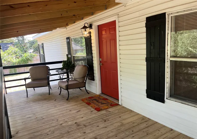 Photo 4 of Manufactured home for sale at 4322 Bradley Ln, Arlington, TX 76017 | MLS# 21356014 | Listing updated on 2026-10-04