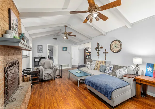 Photo 3 of Sale Pending at 2107 16th St, Brownwood, TX 76801 | MLS# 21359985 | Listing updated on 2026-09-17