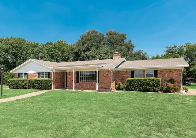 Photo 1 of Sale Pending at 520 Pecan St, Crowley, TX 76036 | MLS# 21358823 | Listing updated on 2026-10-20