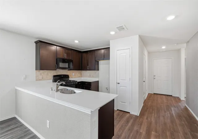 Photo 3 of Single family home for sale at 4306 Johnstown Ln, Forney, TX 75126 | MLS# 21357797 | Listing updated on 2026-09-14
