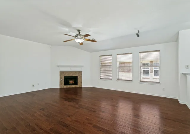 Photo 4 of Single family home for sale at 804 Riverhead Dr, Wylie, TX 75098 | MLS# 21359794 | Listing updated on 2026-09-13