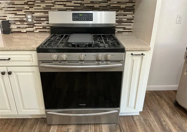 Photo 3 of Single family home for sale at 136 Jill Ann Dr, Burleson, TX 76028 | MLS# 21358602 | Listing updated on 2026-09-10