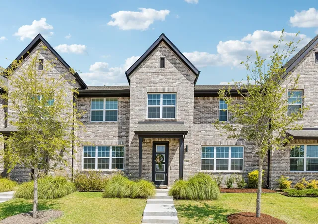 Photo 1 of Townhouse for sale at 2504 Red Tailed Hawk Ln, Mc Kinney, TX 75071 | MLS# 21354137 | Listing updated on 2026-09-14
