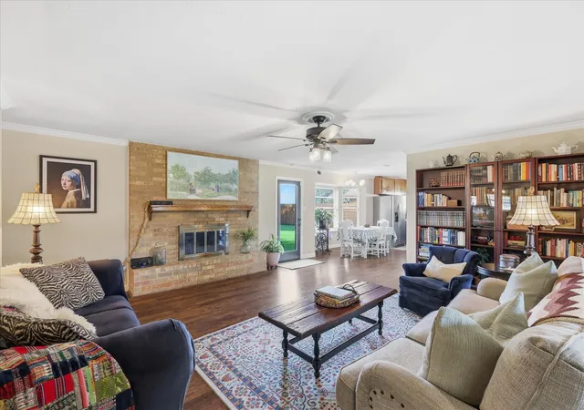 Photo 1 of Sale Pending at 217 E Louella Dr, Hurst, TX 76054 | MLS# 21357661 | Listing updated on 2026-10-03