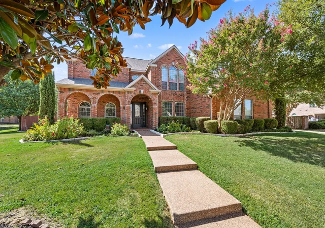 Photo 2 of Single family home for sale at 6609 Sapphire Cir S, Colleyville, TX 76034 | MLS# 21360101 | Listing updated on 2026-10-01