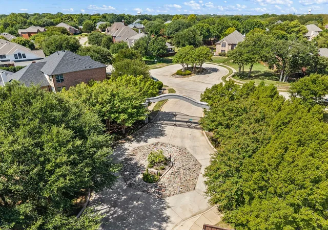 Photo 3 of Single family home for sale at 6609 Sapphire Cir S, Colleyville, TX 76034 | MLS# 21360101 | Listing updated on 2026-10-01