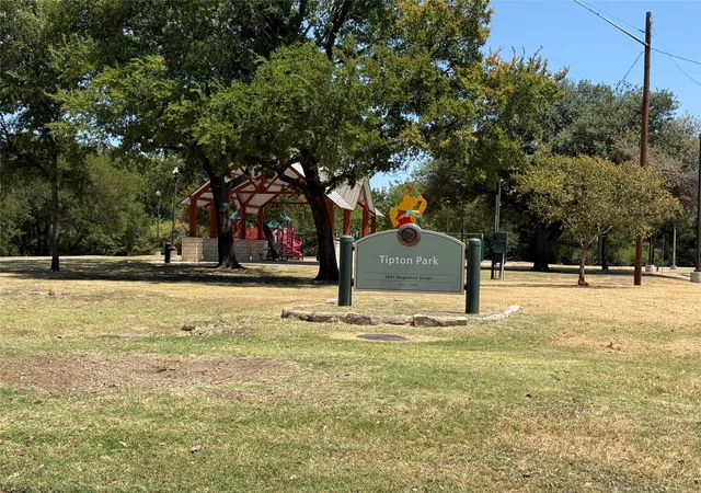 Photo 10 of Land for sale at 3726 Bayside St, Dallas, TX 75212 | MLS# 21359935 | Listing updated on 2026-09-11