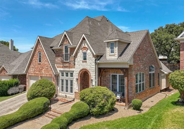 Photo 2 of Single family home for sale at 3401 Marymount Dr, Denton, TX 76210 | MLS# 21359212 | Listing updated on 2026-09-12