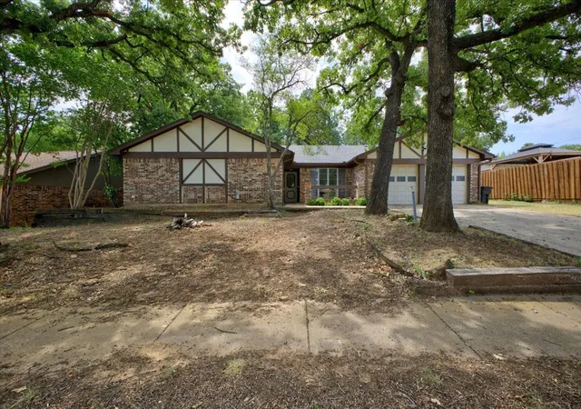 Photo 2 of Single family home for sale at 8204 Starnes Rd, North Richland Hills, TX 76182 | MLS# 21360155 | Listing updated on 2026-09-12