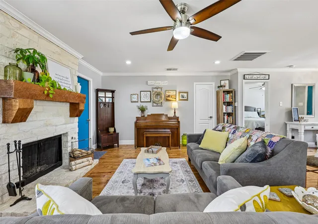 Photo 3 of Single family home for sale at 302 Wright Ave, Rockwall, TX 75032 | MLS# 21360157 | Listing updated on 2026-09-11