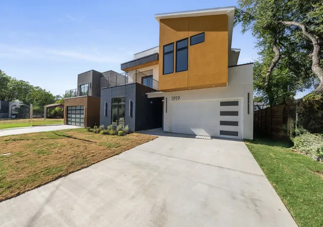 Photo 28 of Single family home for sale at 1919 Nomas St, Dallas, TX 75212 | MLS# 21360145 | Listing updated on 2026-09-13