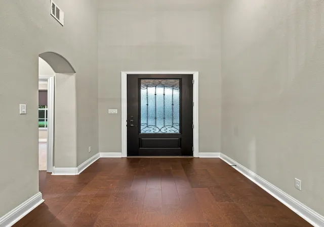 Photo 3 of Single family home for sale at 8600 Tutbury Pl, Mc Kinney, TX 75070 | MLS# 21359586 | Listing updated on 2026-09-11