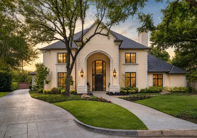 Photo 2 of Single family home for sale at 2 Manzano Cir, Dallas, TX 75230 | MLS# 21359718 | Listing updated on 2026-09-11