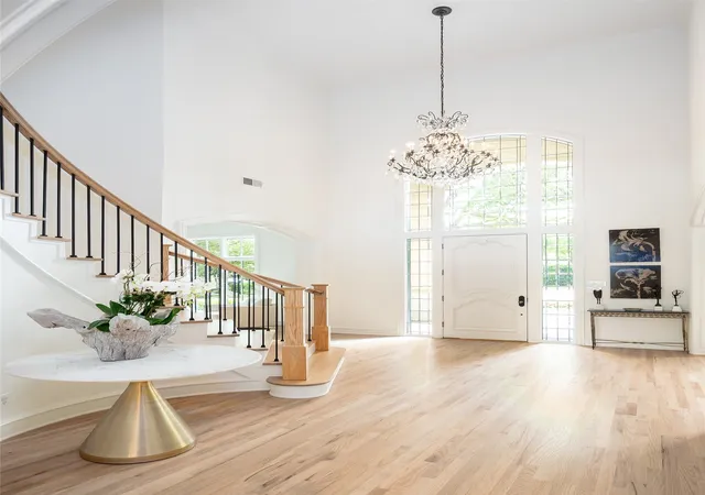 Photo 3 of Single family home for sale at 2 Manzano Cir, Dallas, TX 75230 | MLS# 21359718 | Listing updated on 2026-09-11