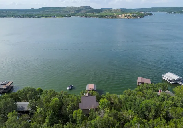 Photo 4 of Single family home for sale at 2161 Trail Ridge 2, Possum Kingdom Lake, TX 76449 | MLS# 21317687 | Listing updated on 2026-09-10