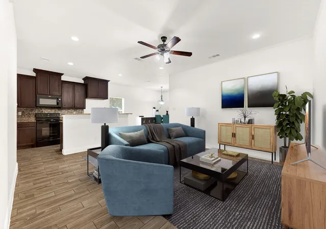 Photo 4 of Single family home for sale at 1421 Jones St, Greenville, TX 75401 | MLS# 21359388 | Listing updated on 2026-09-13