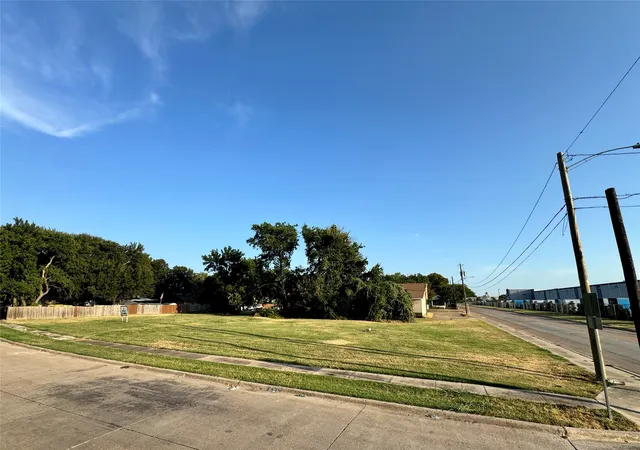 Photo 4 of Land for sale at 3740 Bayside St, Dallas, TX 75212 | MLS# 21360297 | Listing updated on 2026-09-11