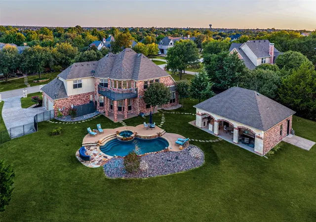 Photo 2 of Single family home for sale at 2821 Winding Creek Rd, Prosper, TX 75078 | MLS# 21338174 | Listing updated on 2026-09-13