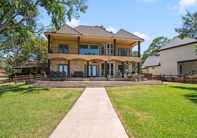 Photo 1 of Single family home for sale at 152 Sunset Dr, Gun Barrel City, TX 75156 | MLS# 21358711 | Listing updated on 2026-09-09