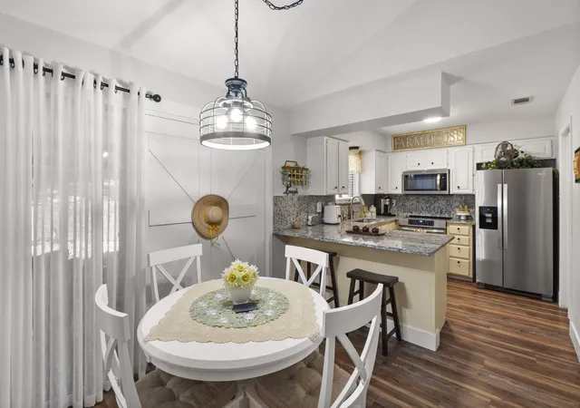 Photo 4 of Single family home for sale at 1133 County Road 2020, Glen Rose, TX 76043 | MLS# 21360460 | Listing updated on 2026-09-14