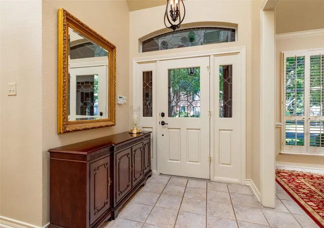 Photo 4 of Sale Pending at 619 Portofino Dr, Arlington, TX 76012 | MLS# 21357483 | Listing updated on 2026-09-10