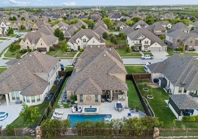 Photo 4 of Single family home for sale at 11604 Bull Creek Dr, Argyle, TX 76226 | MLS# 21360458 | Listing updated on 2026-10-07