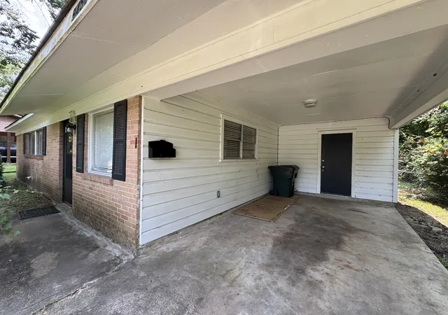Photo 2 of Single family home for sale at 9458 Woodcrest Dr, Shreveport, LA 71118 | MLS# 21359195 | Listing updated on 2026-09-14
