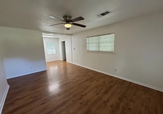 Photo 4 of Single family home for sale at 9458 Woodcrest Dr, Shreveport, LA 71118 | MLS# 21359195 | Listing updated on 2026-09-14