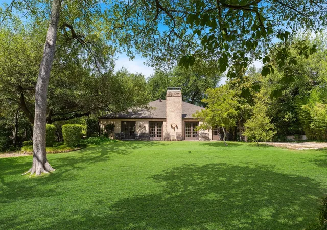 Photo 2 of Sale Pending at 13828 Hillcrest Rd, Dallas, TX 75240 | MLS# 21359346 | Listing updated on 2026-09-19
