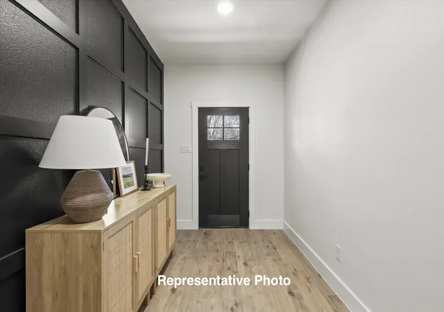 Photo 3 of Single family home for sale at 941 Robinhood Blvd, Mesquite, TX 75149 | MLS# 21360461 | Listing updated on 2026-09-07