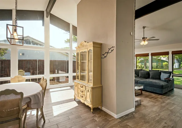 Photo 4 of Single family home for sale at 2811 Crowley Ct, Arlington, TX 76012 | MLS# 21360074 | Listing updated on 2026-09-13