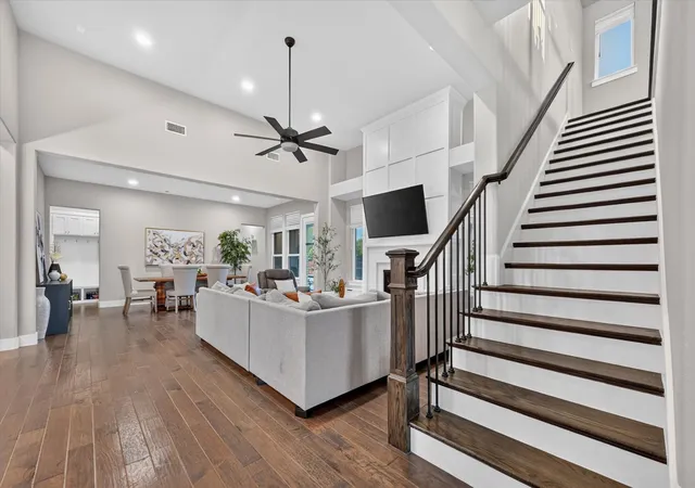 Photo 3 of Sale Pending at 1580 Verwood Cir, Dallas, TX 75234 | MLS# 21356570 | Listing updated on 2026-09-14