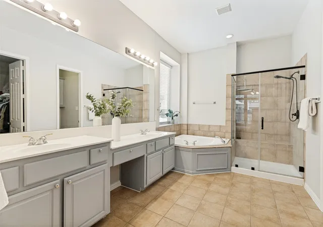 Photo 4 of Single family home for sale at 12301 Red Birch Ln, Fort Worth, TX 76244 | MLS# 21360418 | Listing updated on 2026-09-26