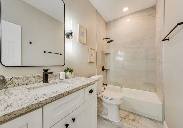 Photo 4 of Single family home for sale at 2512 Sheraton Dr, Fort Worth, TX 76105 | MLS# 21360613 | Listing updated on 2026-09-14